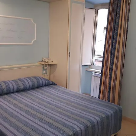 Tiffany Roma Suite